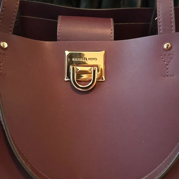 NWT Michael Kors Manhattan Studded Tote/Bordeaux Color - Picture 6 of 11